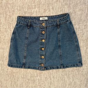 Forever 21 denim mini skirt size S